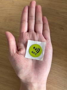 Thẻ NFC: Thẻ có chip NFC màu lá chuối non, hình tròn(2981)